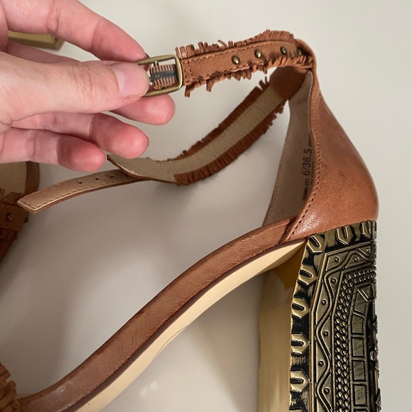 Chinese Laundry heels size 6 - Picture 6 of 6